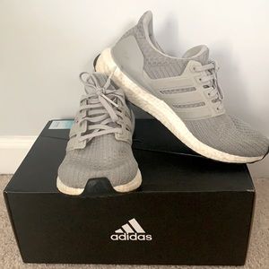 Adidas UltraBoost 19 - gray